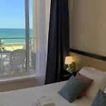 アパート C - бийч с