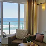 アパート C - бийч с オブゾー