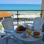 C - бийч с アパート *