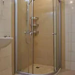 C - бийч с Apartment *