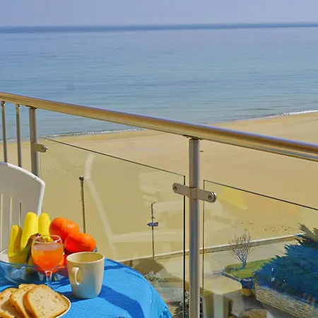 C - бийч с * Обзор