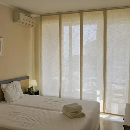 Апартамент C - бийч с Обзор