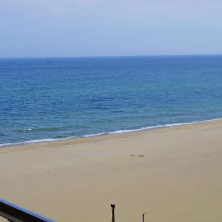 C - бийч с Апартамент Обзор