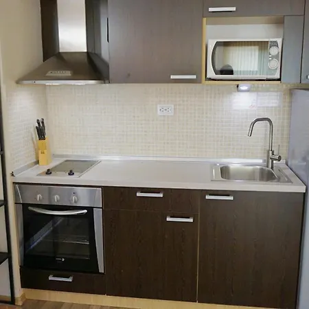 C - бийч с * Обзор