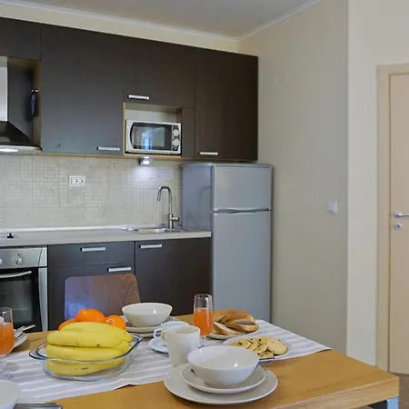 Апартамент C - бийч с Обзор