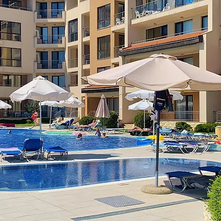 C - бийч с Апартамент Обзор