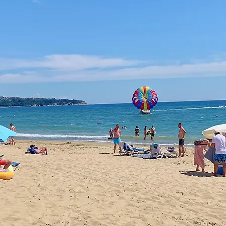 C - бийч с Обзор