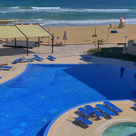 C - бийч с Daire *