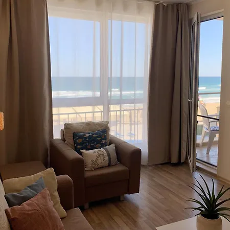 C - бийч с Daire Obzor