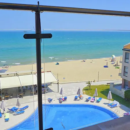 C - бийч с Daire