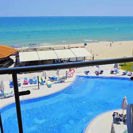 C - бийч с Daire Obzor