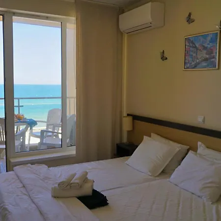 C - бийч с Apartment Obsor