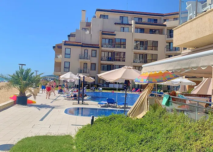 C - бийч с * אובזור