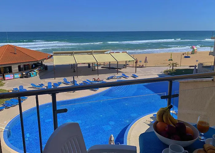 C - бийч с דירה *