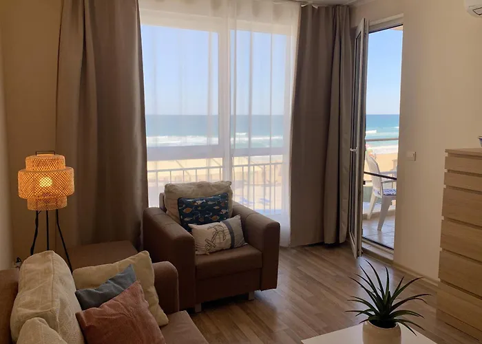 C - бийч с דירה אובזור