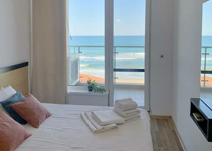 C - бийч с Obzor