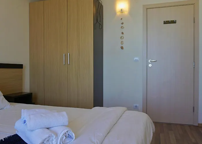 C - бийч с Apartment